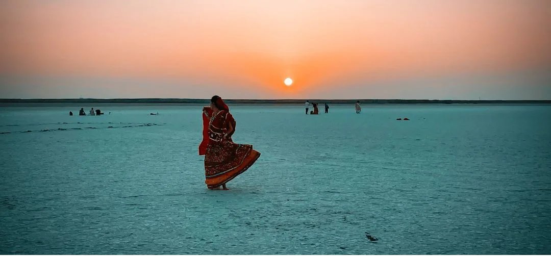 Ultimate Guide to Rann Utsav 2026: Dates, Packages & Travel Tips - Ghumo Firoo Travels
