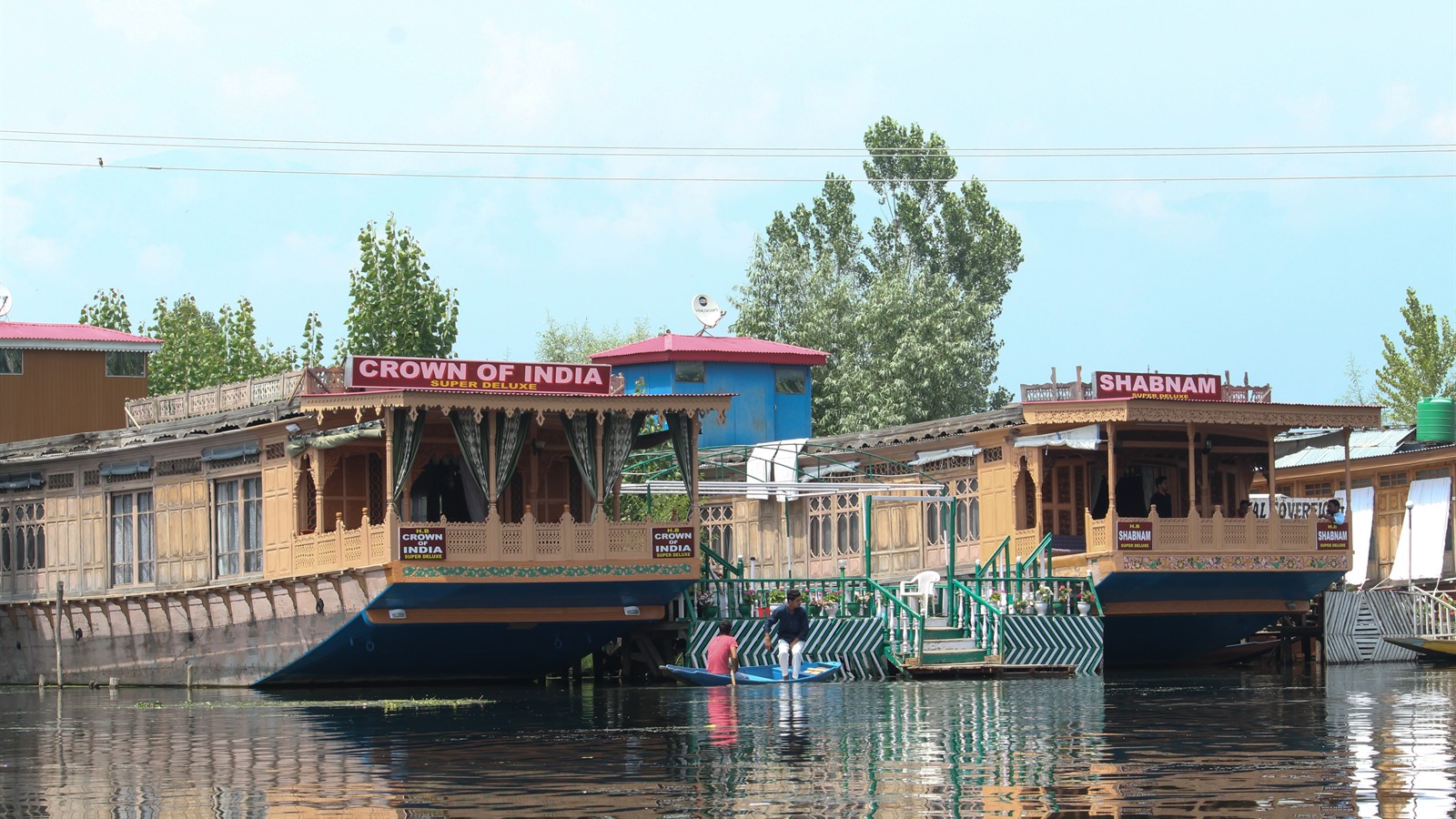 Kashmir Romantic Honeymoon (7D/6N) - Ghumo Firoo Travels