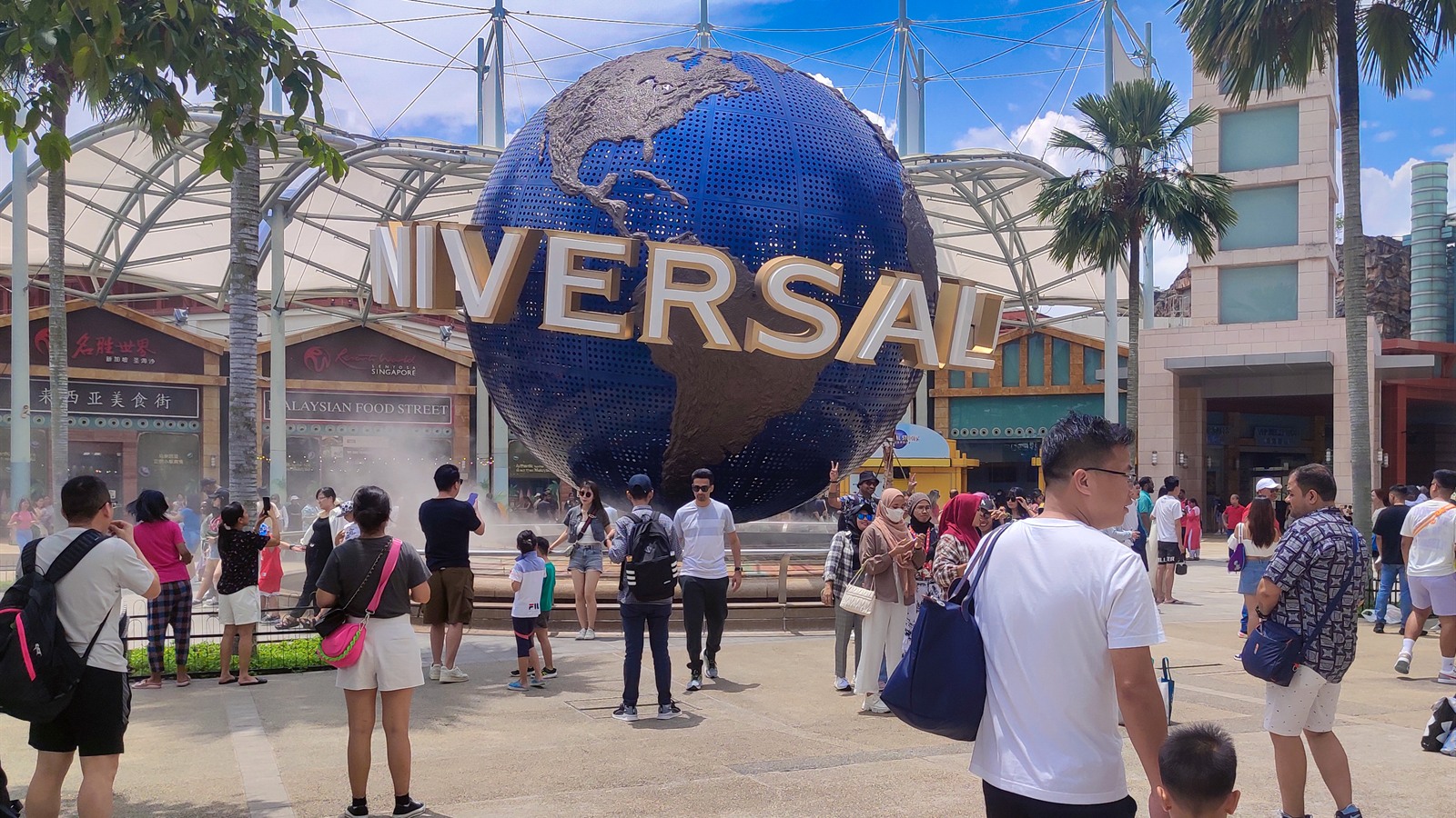 Singapore Deluxe & Sentosa (5D/4N) - Ghumo Firoo Travels
